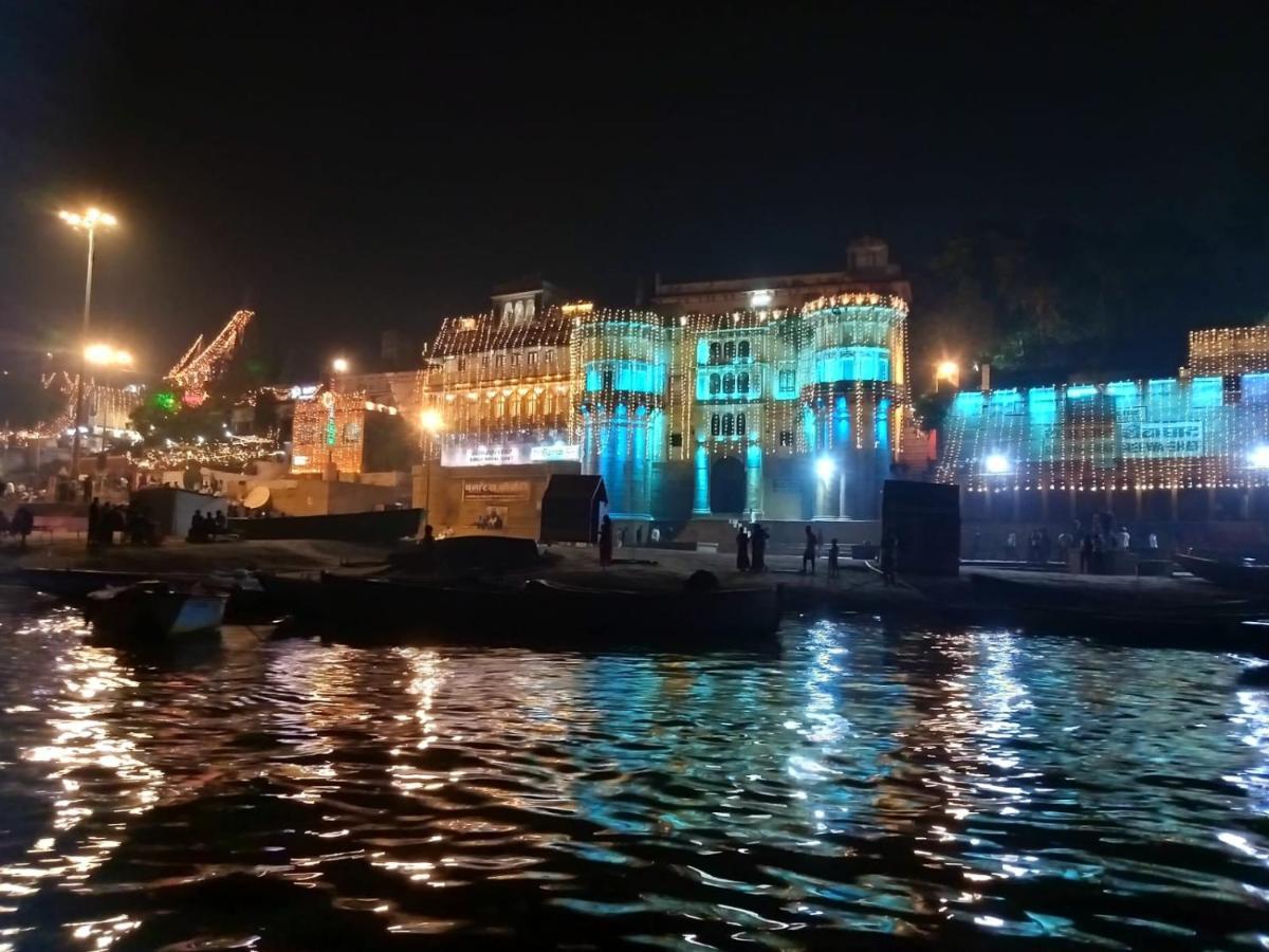 Hotel Ganga Graden Varanasi Esterno foto